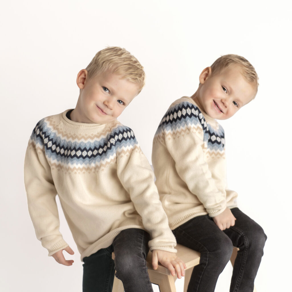 5-tips-til-å-fotografere Søsken på barnefotografering hos fotograf anna carlsson i Lørenfallet. Foto