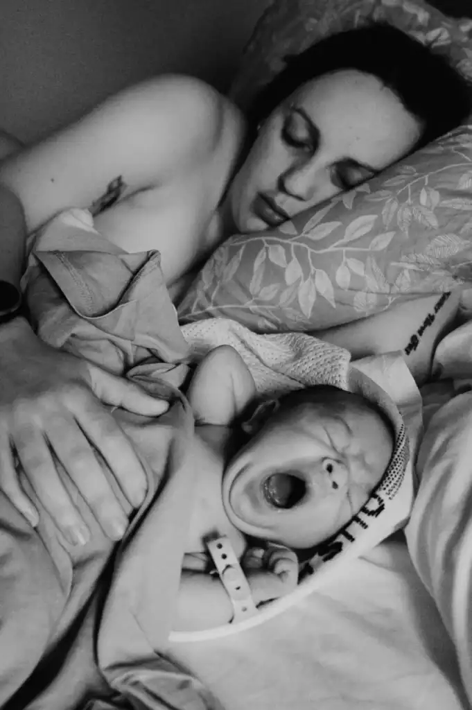 Noah 1 dag gammal baby på barselhotell ABC-ullevål.